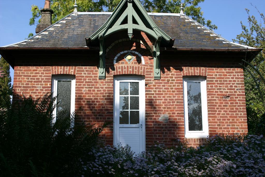 Le Cedre Bleu Bed & Breakfast Lisieux Room photo